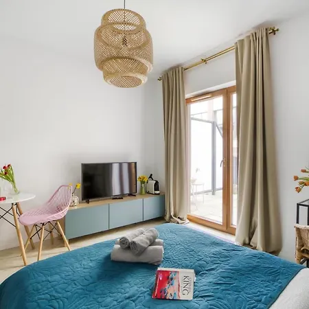 Centrum Pawia 51- 10 Min To Center, The Places, Self Check-in, Optional Breakfest, Parking On The Street *