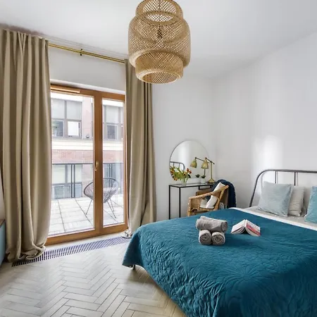 Centrum Pawia 51- 10 Min To Center, The Places, Self Check-in, Optional Breakfest, Parking On The Street Apartment Warsaw