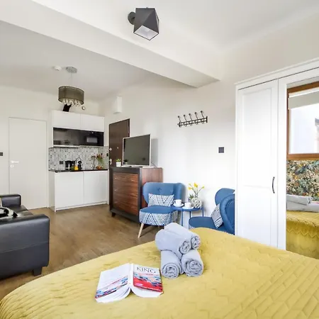 Centrum Pawia 51- 10 Min To Center, The Places, Self Check-in, Optional Breakfest, Parking On The Street
