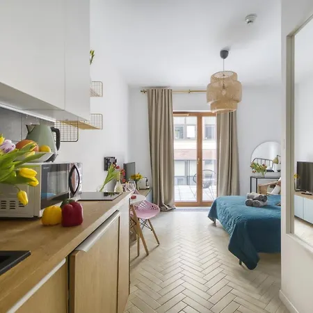 Centrum Pawia 51- 10 Min To Center, The Places, Self Check-in, Optional Breakfest, Parking On The Street