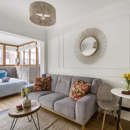 Apartment Centrum Pawia 51- 10 Min To Center, The Places, Self Check-in, Optional Breakfest, Parking On The Street *