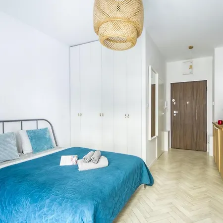 Centrum Pawia 51- 10 Min To Center, The Places, Self Check-in, Optional Breakfest, Parking On The Street *