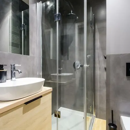 Centrum Pawia 51- 10 Min To Center, The Places 华沙