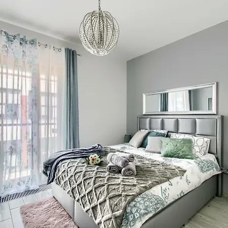 Centrum Pawia 51- 10 Min To Center, The Places