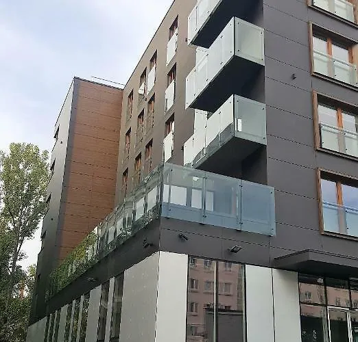 Centrum Pawia 51- 10 Min To Center, The Places